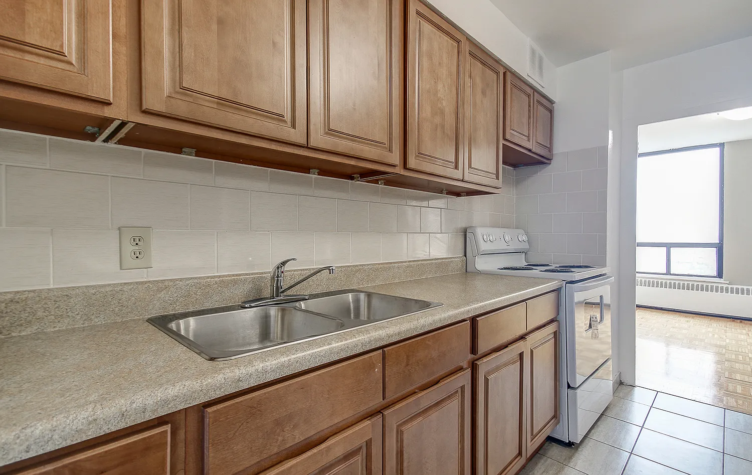 10 Kensington Rd. — Photo 3