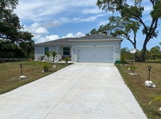 5051 N Peachtree Cir, Labelle, FL 33935