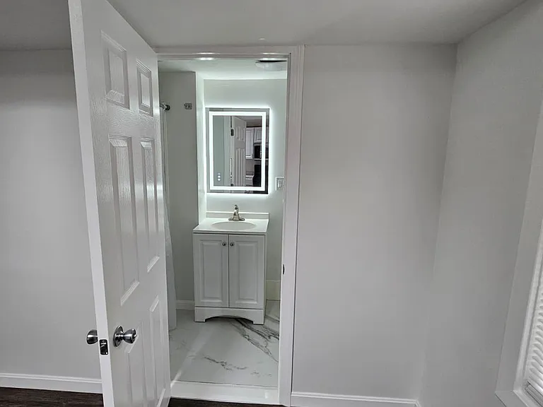 13 South St — Photo 10