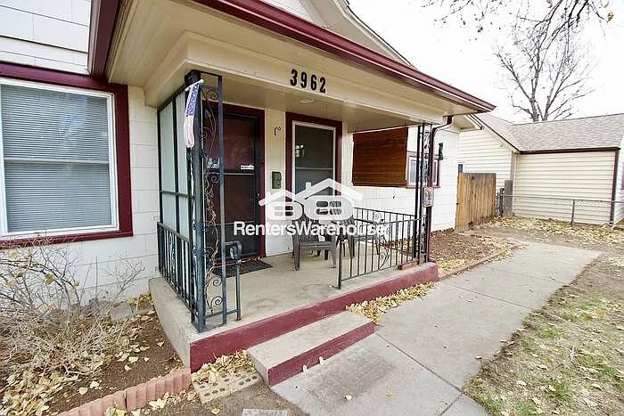 3962 S Cherokee St — Photo 2