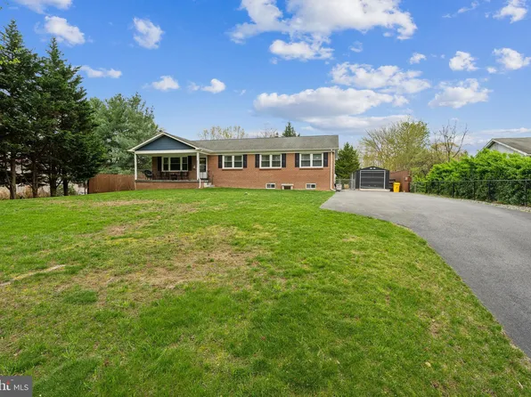 8822 Lafayette Dr, Owings, MD 20736