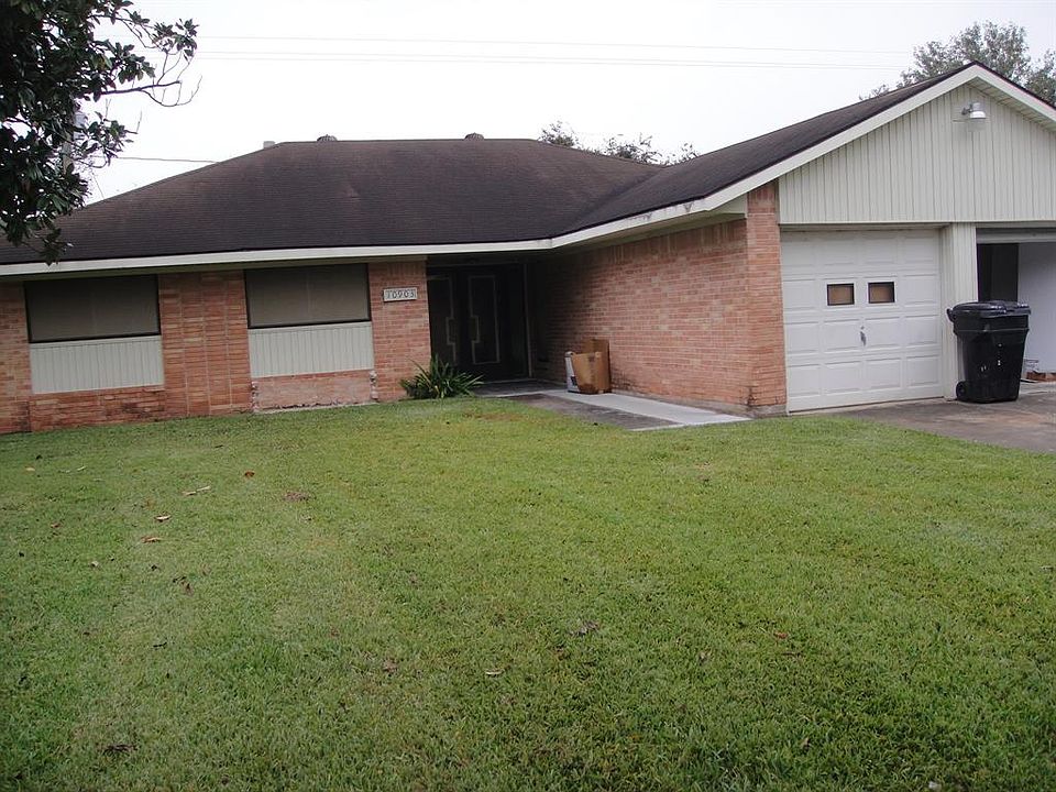 1st image of 10903 Green Arbor Dr