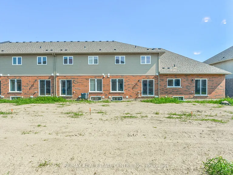 44 Cittadella Blvd — Photo 27