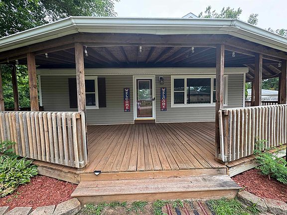 4th image of 441 E Acorn Dr