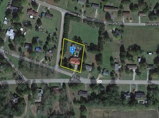 230 3rd St, Unadilla, GA 31091