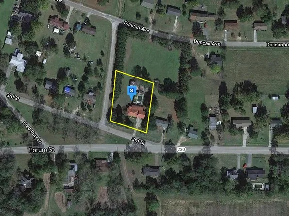 230 3rd St, Unadilla, GA 31091