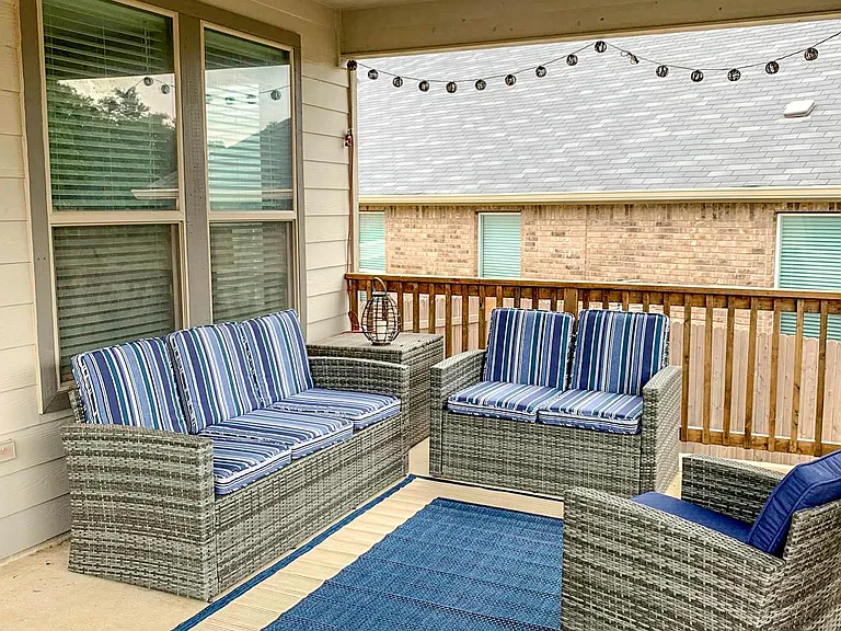 8134 Emmeline Dr — Photo 57