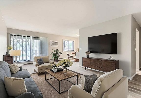 5th image of 8100 36th Ave N #307