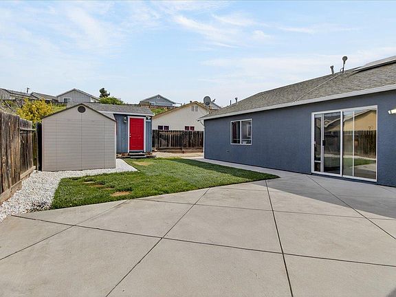 2nd image of 821 Feather Ct
