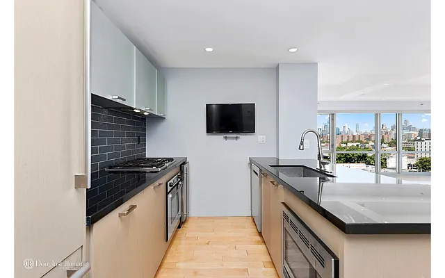 Sold by Douglas Elliman | media 14