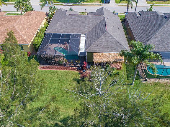2nd image of 1057 Acappella Dr