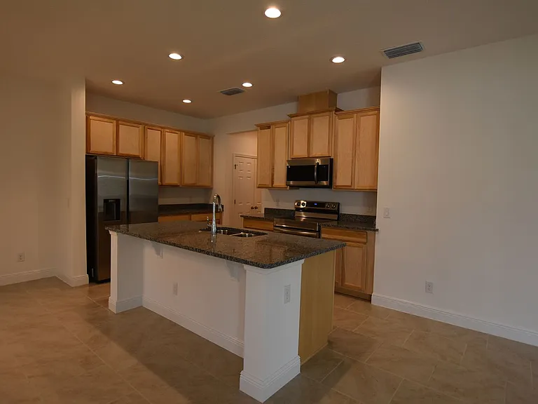 1845 Ross Hammock Ave — Photo 6