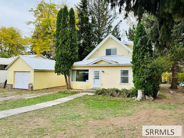 864 E 1st St, Idaho Falls, ID 83401