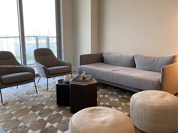 4th image of 16385 Biscayne Blvd Unit 3002