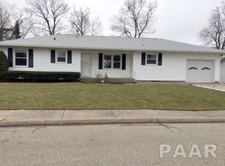 100 Longwood Dr, Canton, IL 61520