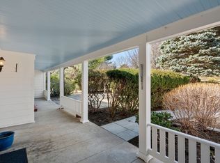 8 Santuit Ln, Worcester, MA 01609