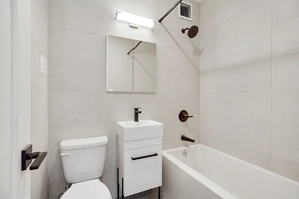 Rented by Peter R. Hungerford, LREB | media 7