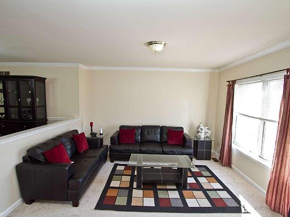 2nd image of 21066 Gladstone Dr