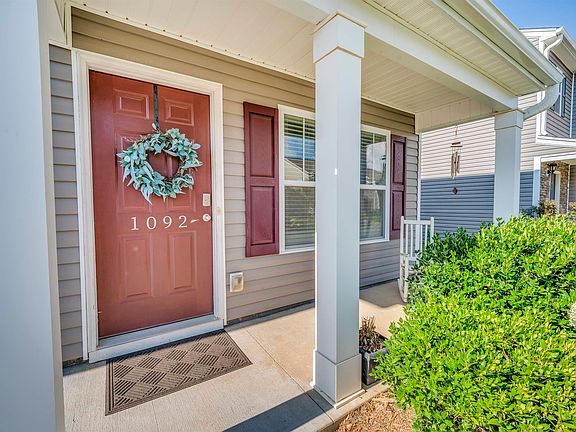 2nd image of 1092 Bridlebrook Trl