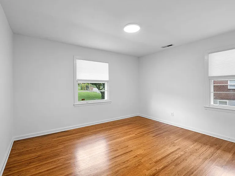 3363 Mimosa Dr — Photo 22