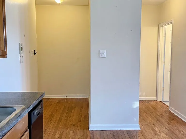 Pine Court — Photo 5