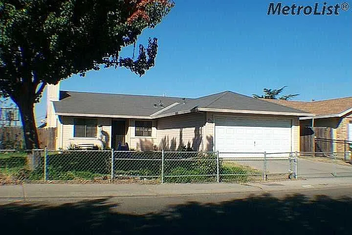 2129 Olive Branch Dr photo 1