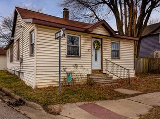 340 S Main St, Watervliet, MI 49098