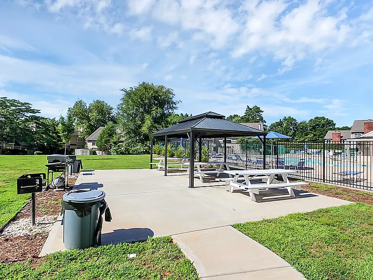 Poolside Picnic Area