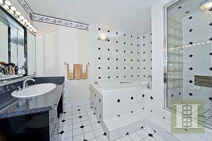 4th image of 530 E 72nd St APT 17D