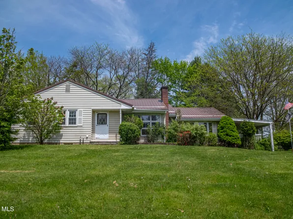 614 Lear Rd, Altoona, PA 16601