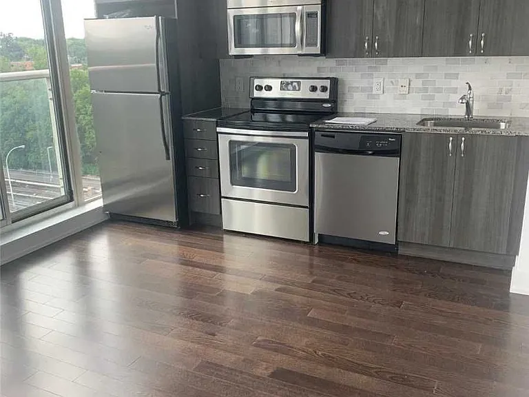 1638 Bloor St W #609 — Photo 2