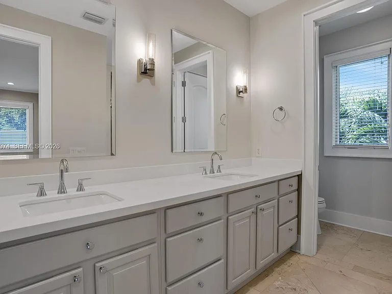 3072 Carter St — Photo 10