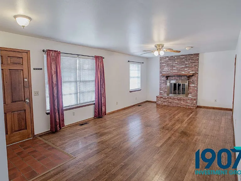 1101 SW 72nd St — Photo 18