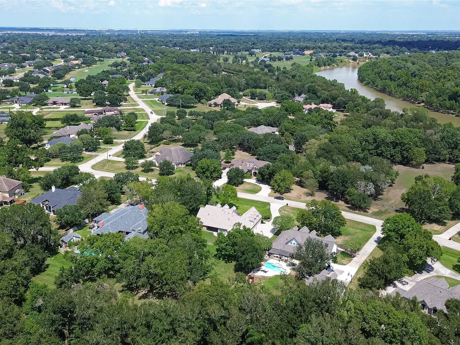 4 bed, 3.5 bath, 3540 sqft, $4,500 — Photo 4