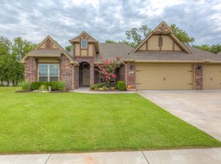 2221 S 17th St, Broken Arrow, OK 74012
