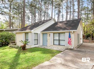 821 E 23rd Ave, Gulf Shores, AL 36542