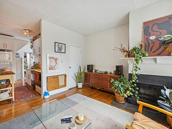 4th image of 737 Kimball St #2