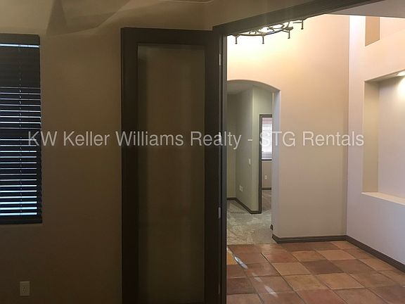 4th image of 3075 E Autumn Rose Dr