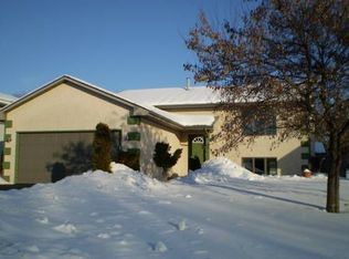 1266 Mayhill Rd N, Maplewood, MN 55119