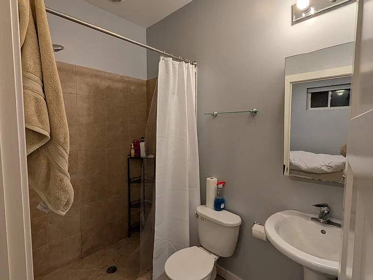 1463 W Huron St #1R — Photo 6
