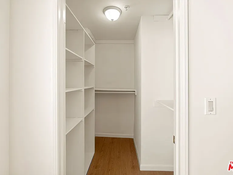 923 Euclid St #302 — Photo 14