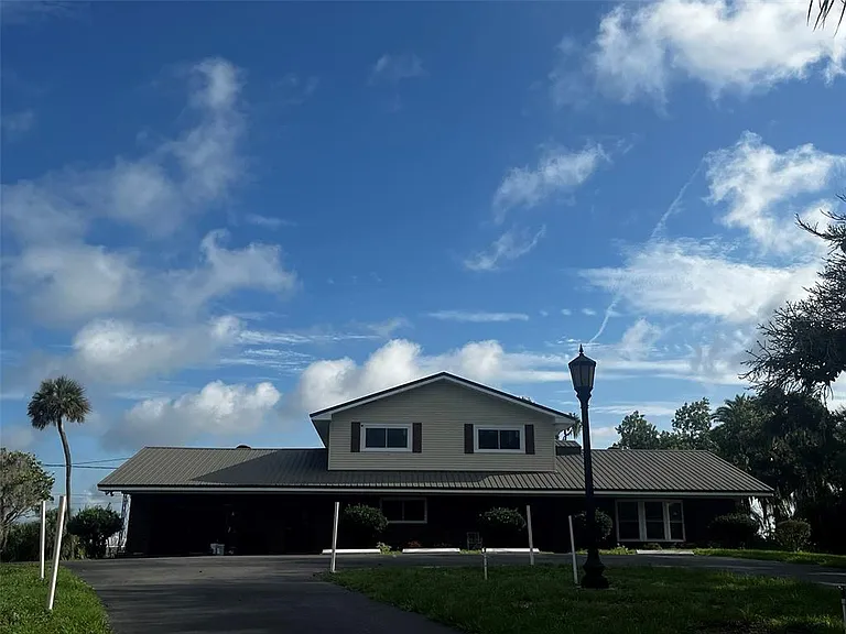 1145 S Lake Reedy Blvd — Photo 1