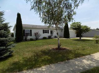 904 Swan St, Bristol, IN 46507