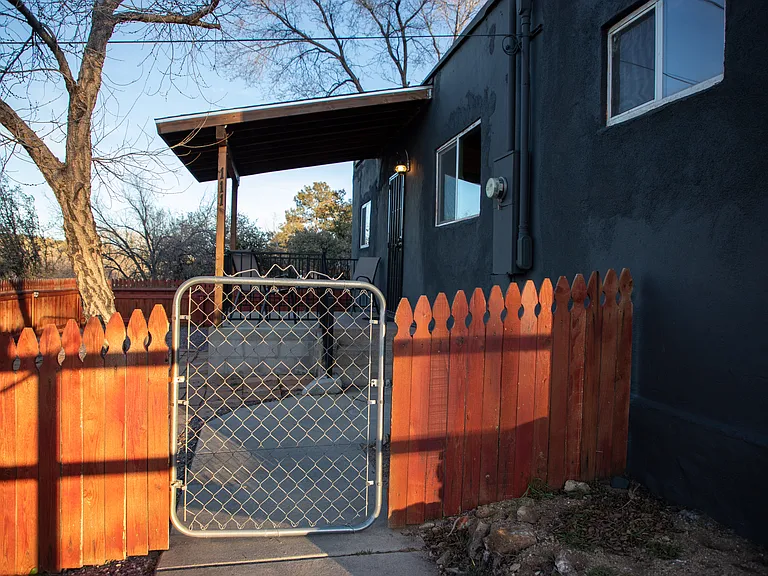 111 E Navajo Dr — Photo 20