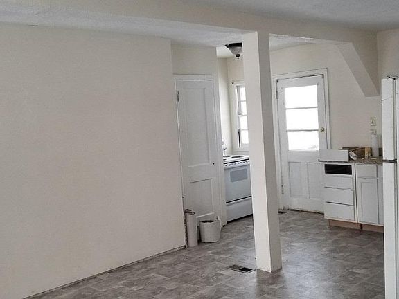 2nd image of 10735 SW 81st St