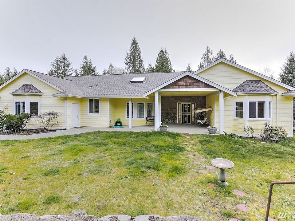 1st image of 809 186th Ave NW