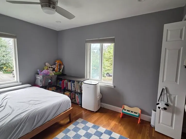 33 Court St — Photo 16