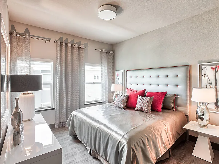 Spacious bedrooms, programmable central AC and heating for your ultimate comfort