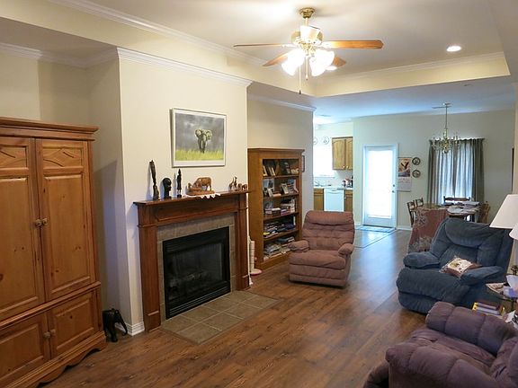 3rd image of 112 Aloys Cir