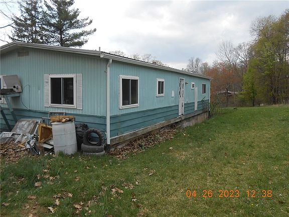3rd image of 831 Stonetown Rd